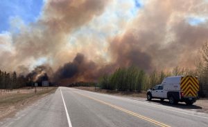 Wildfire in the Canadian province of Alberta, emergency imposed